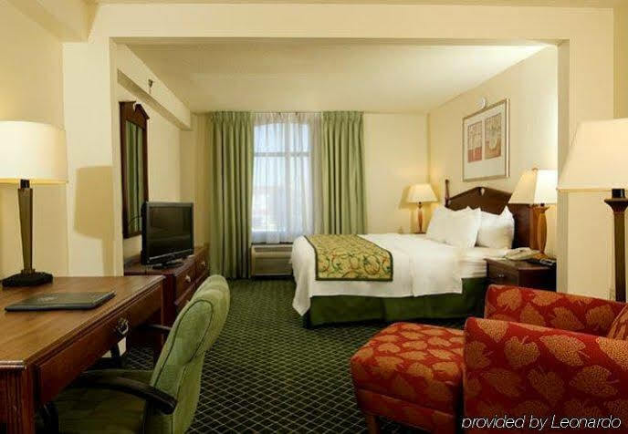 Fairfield Inn And Suites Atlanta Airport South/Sullivan Road College Park Kültér fotó